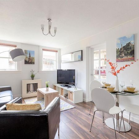 Stunning 1 Bed At Holyrood Palace & Arthurs Seat Édimbourg Extérieur photo